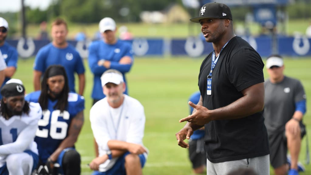 Indianapolis Colts announce Dwight Freeney as newest Ring of Honor member