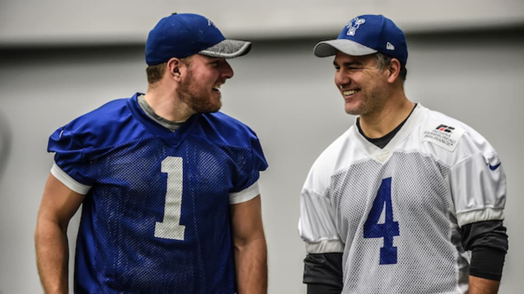 Adam Vinatieri, Pat McAfee play off each other while leading Colts' new era  - Sports Illustrated