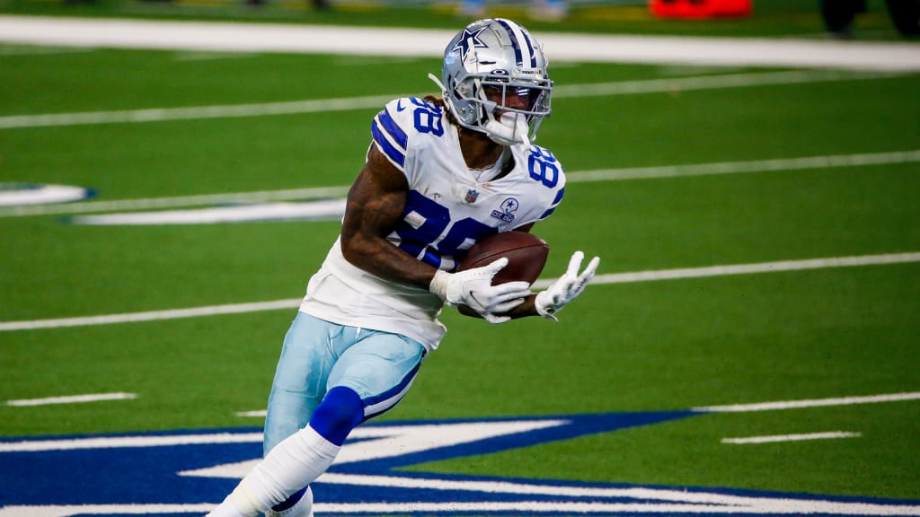 Dallas Cowboys wide receiver CeeDee Lamb takes part in a drill