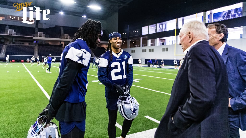 Stefon Diggs compares Pats CB J.C. Jackson to his brother Trevon