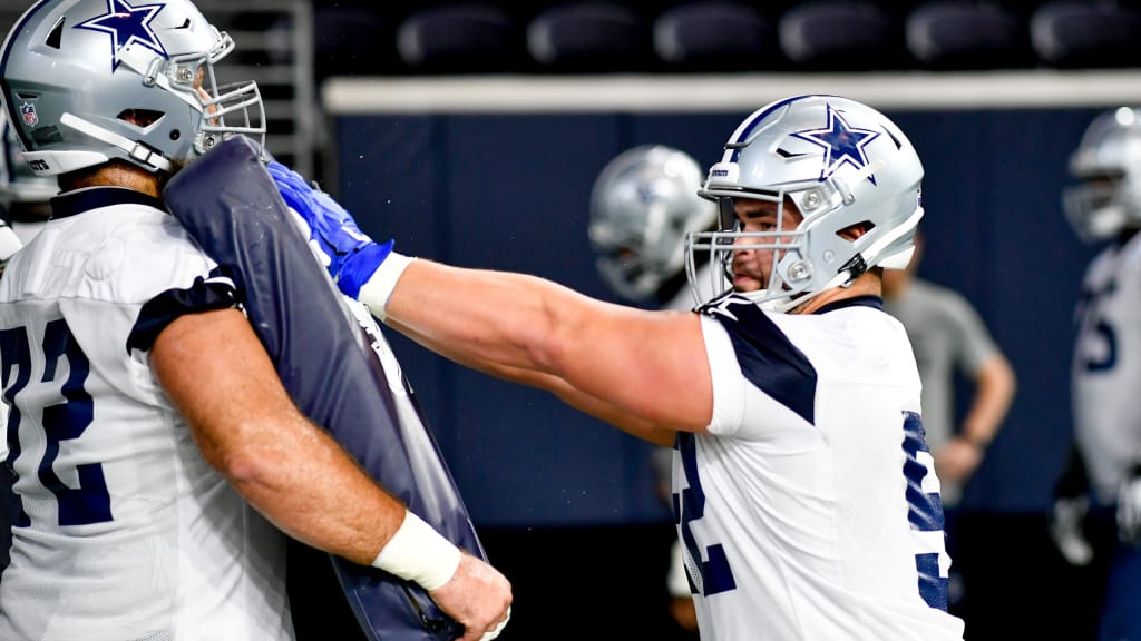 Dallas Cowboys: Connor Williams is bulking up heading into year two