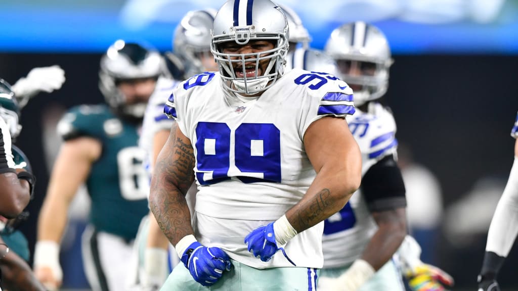 Dallas Cowboys defensive tackle Antwaun Woods (99)walks off the field  following an NFL football game in Arlington, Texas, Thursday, Nov. 26,  2020. (AP Photo/Ron Jenkins Stock Photo - Alamy