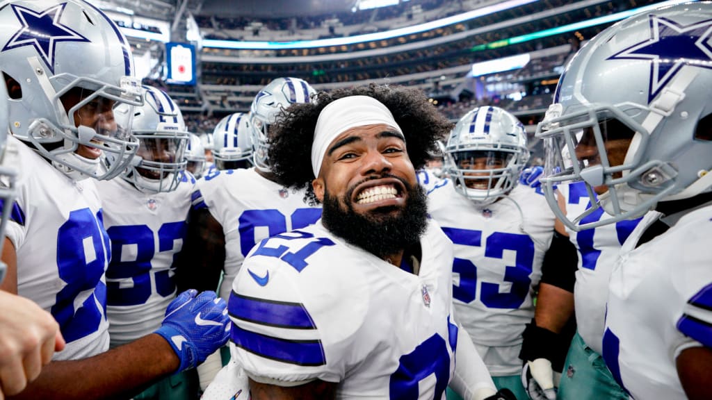 Record-Breaking Rookies Dak Prescott, Ezekiel Elliott Get Jerseys into Hall  of Fame ✭ Inside The Star