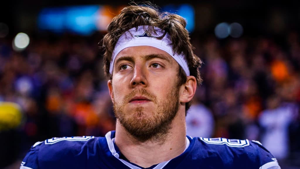 Dallas Cowboys Cut Blake Jarwin as He Fights Back from Hip Surgery