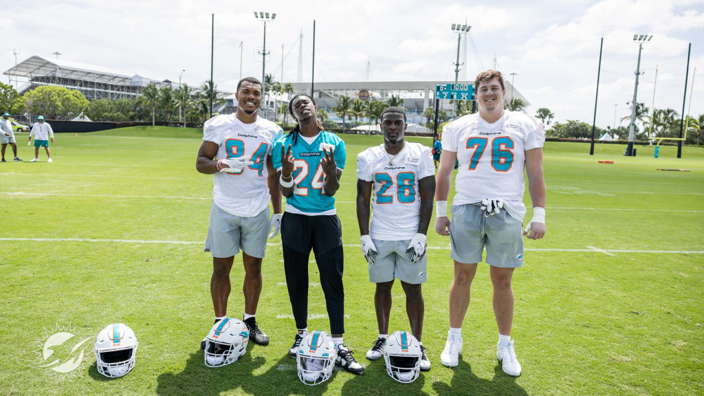 Miami Dolphins Rookie Watch: Newcomers see little action in Week 1