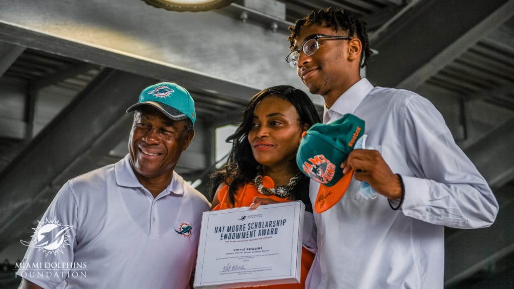 Two FAMU Bound Students Receive Miami Dolphins Foundation Nat Moore  Endowment Scholarships