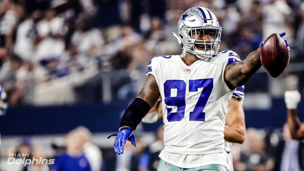 Dallas Cowboys: Taco Charlton is working with a Hall of Famer