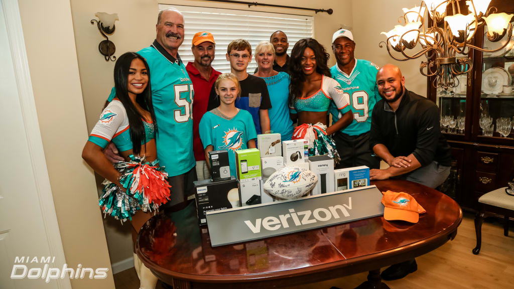 Miami Dolphins and Verizon Surprise Coral Springs Veteran With