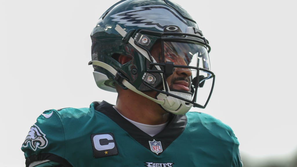 Eagles' Jalen Hurts doesn't change, and he's changing lives