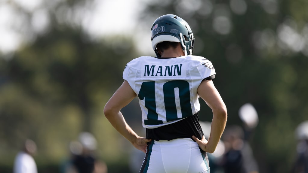 Eagles sign ex-Jets punter Braden Mann - A to Z Sports