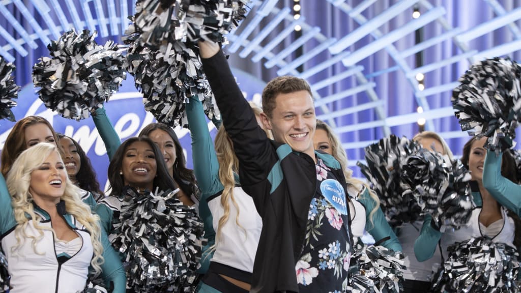 Kyle Tanguay named Eagles' first male cheerleader in over three decades