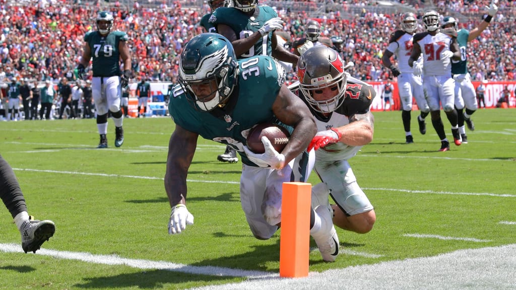 Eagles RB Corey Clement wanted no parts of any other team during