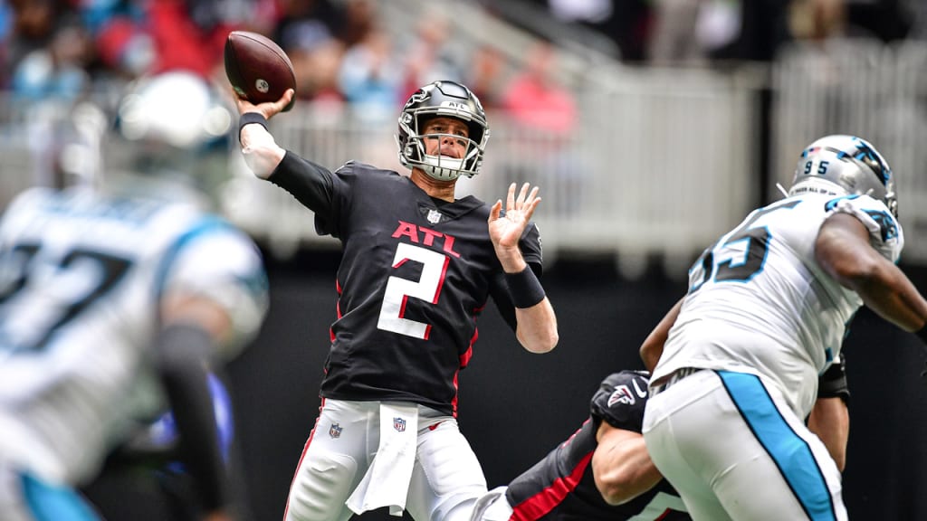 Matt Ryan's hand bleeds profusely during Falcons-Panthers game