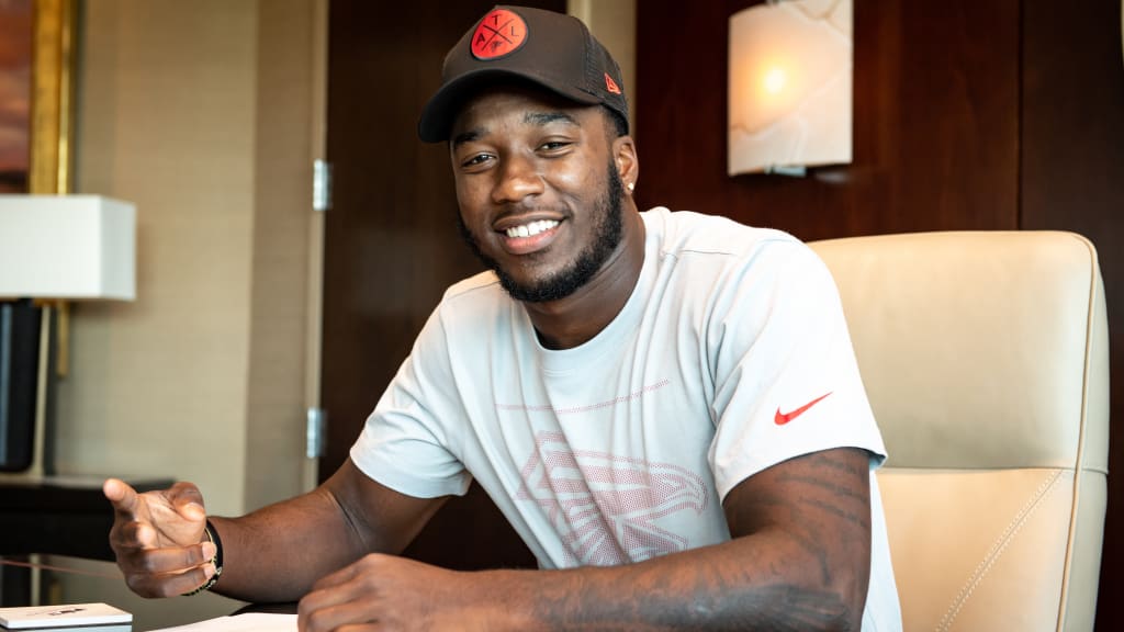 Falcons sign S Richie Grant