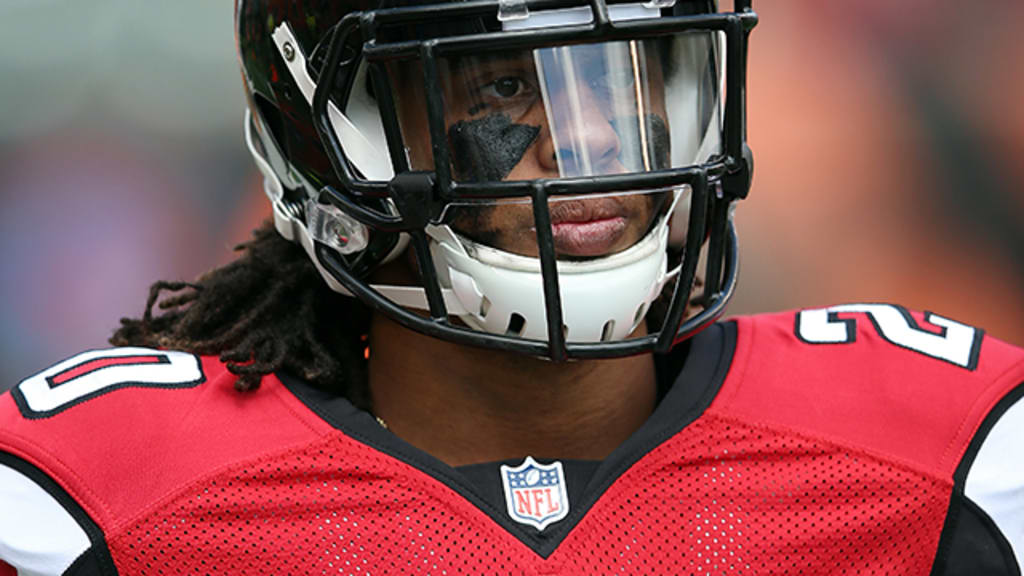 Julio Jones appreciates 'respect' shown by Falcons fan Dwight