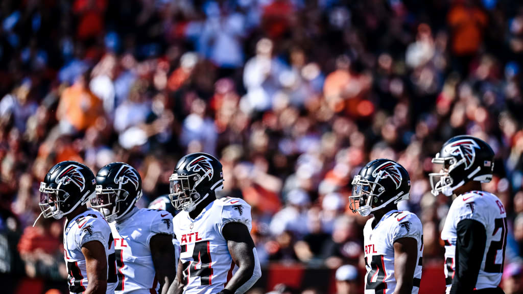 Atlanta Falcons safety Jovante Moffatt (20) works during the second half of  an NFL football game