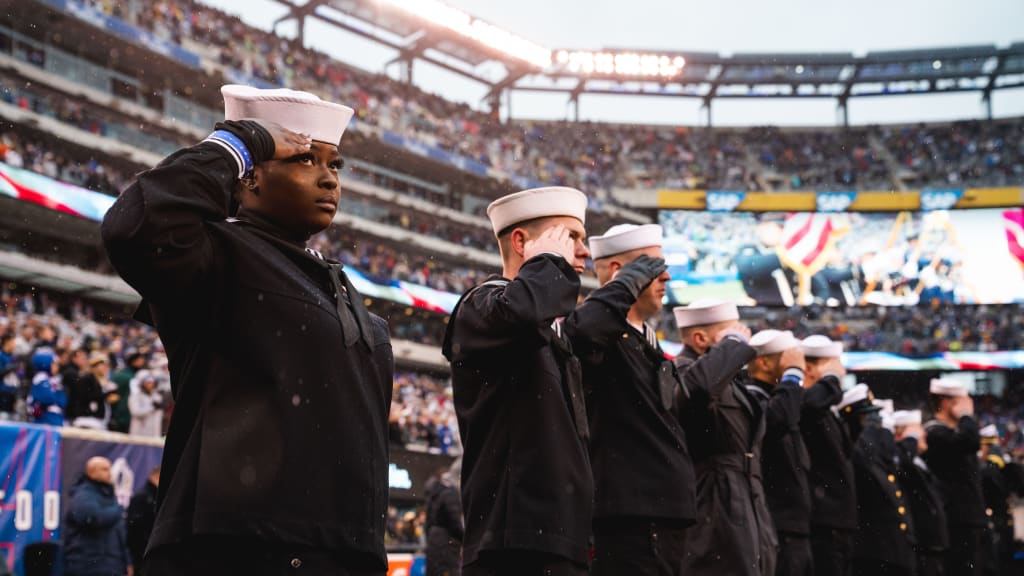 NEW YORK - Servicemembers from all five branches participate in a