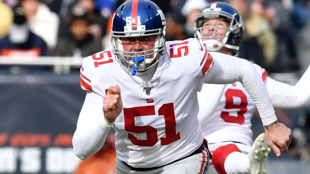 East Rutherford, New Jersey, USA. 31st Dec, 2017. New York Giants offensive  tackle Jon Halapio (75) during NFL action between the Washington Redskins  and the New York Giants at MetLife Stadium in