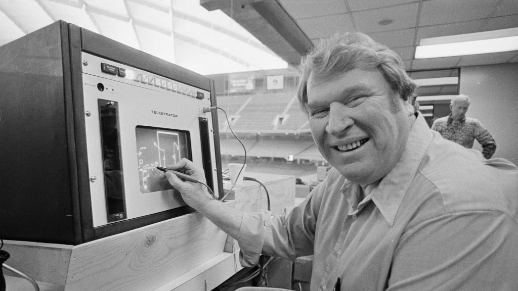 Surrounded by family, John Madden has new look on NFL