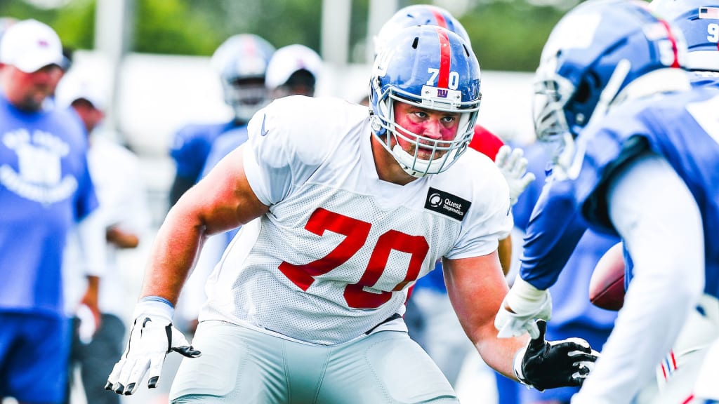 Giants offensive line made of iron? Kevin Zeitler learned from