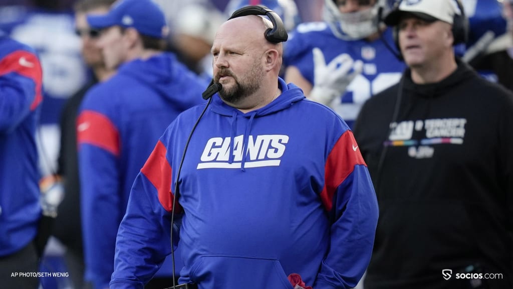 Giants' Brian Daboll wears Damar Hamlin hat to press conference