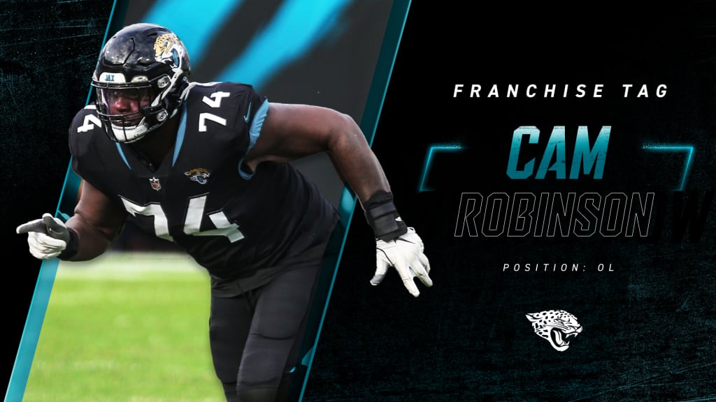 Jaguars keep Cam Robinson from hitting open market as free agent