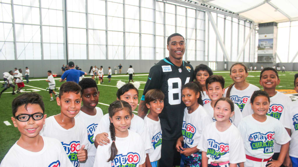 Cowboys Host NFL PLAY 60 Character Camp