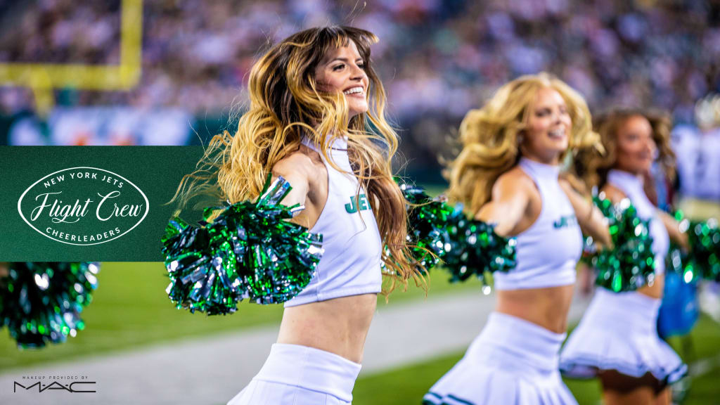 Jets Flight Crew Searches For A Few Good Cheerleaders 