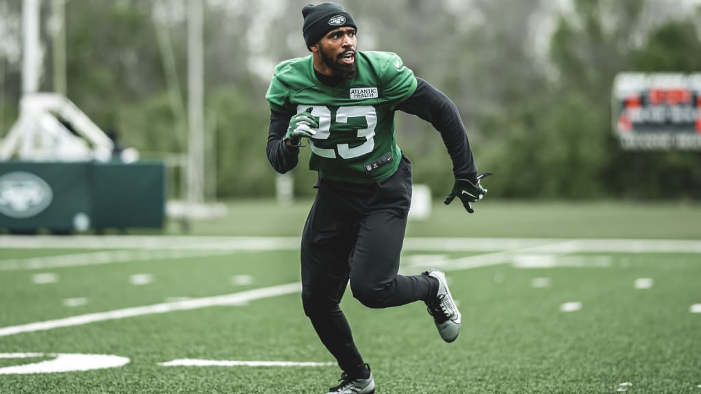 New York Jets starting safety Chuck Clark to miss 2023 season with torn ACL