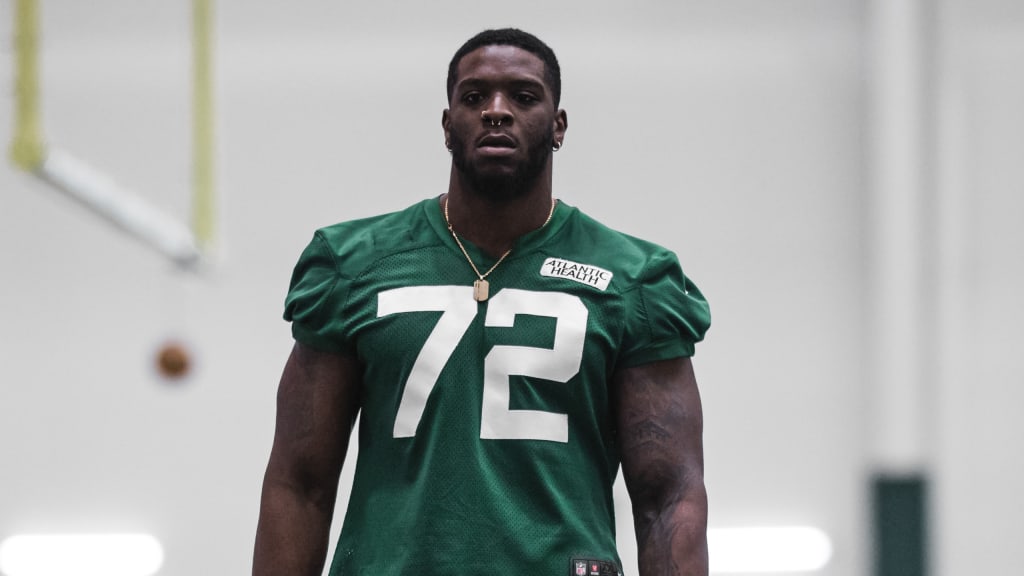 New York Jets defensive end Micheal Clemons (72) runs against the Chicago  Bears during an NFL football game Sunday, Nov. 27, 2022, in East  Rutherford, N.J. (AP Photo/Adam Hunger Stock Photo - Alamy