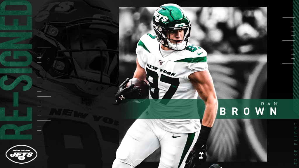 Chiefs waive TE Daniel Brown not long after acquiring him from Jets