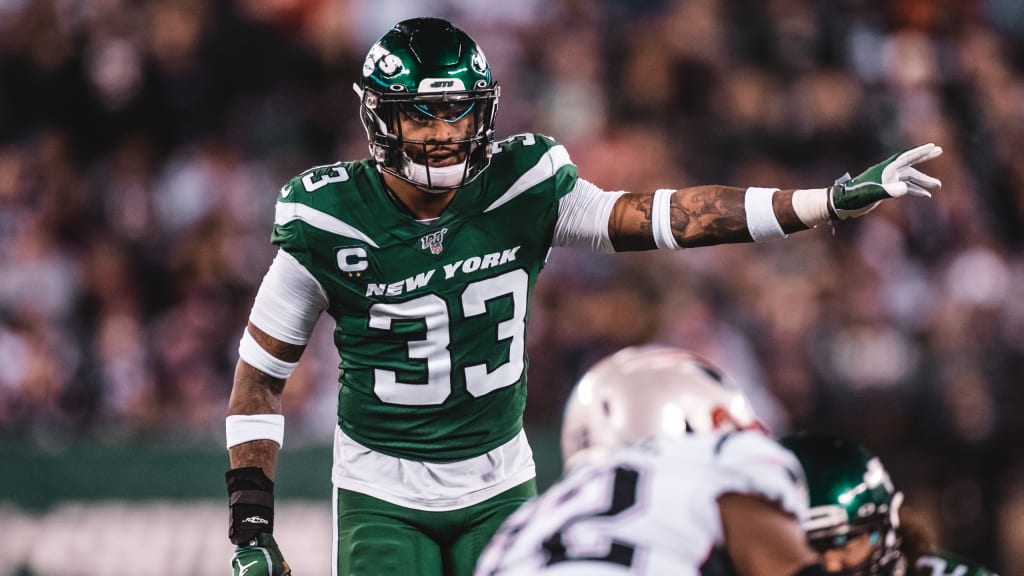 East Rutherford, New Jersey, USA. 24th Nov, 2019. New York Jets strong  safety Jamal Adams (33) reacts after a play during a NFL game between the  Oakland Raiders and the New York