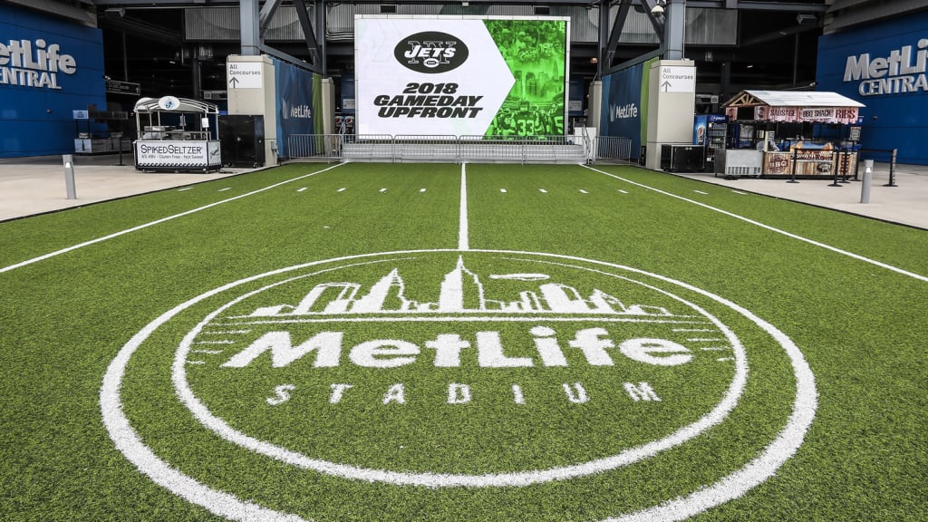 Where To Find $5 Beers During NFL Games At MetLife Stadium