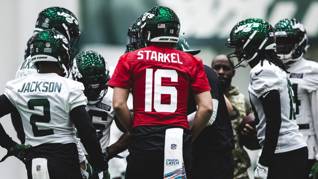 New York Jets linebacker Sherrod Greene (32) in action during the team's  NFL football rookie minicamp, Friday, May 5, 2023, in Florham Park, N.J.  (AP Photo/Rich Schultz Stock Photo - Alamy