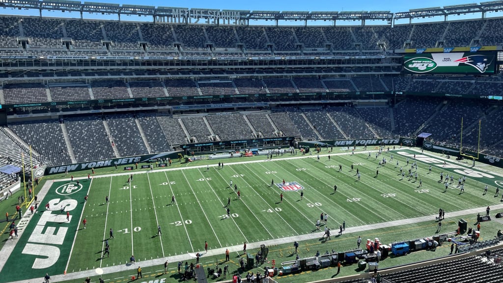 Look: MetLife Stadium Is Pretty Empty At Kickoff Today - The Spun: What's  Trending In The Sports World Today