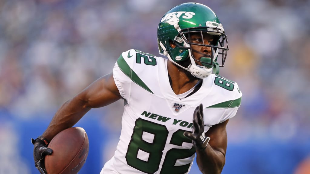 New York Jets wide receiver Irvin Charles (82) makes a catch in