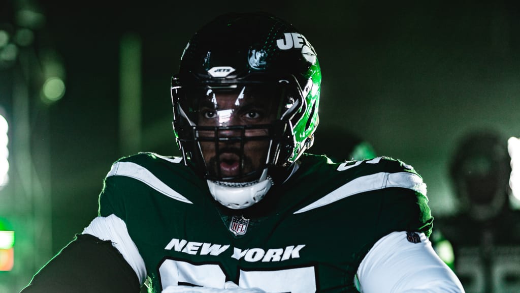 New York Jets defensive tackle Nathan Shepherd (97) reacts against the  Chicago Bears during an NFL football game Sunday, Nov. 27, 2022, in East  Rutherford, N.J. (AP Photo/Adam Hunger Stock Photo - Alamy