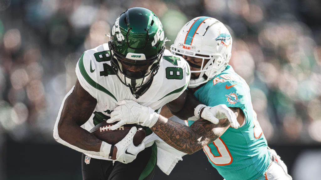 Williams scores twice as Dolphins beat Jets for first win of season