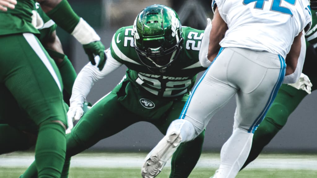 New York Jets safety Tony Adams (22) walks off the field after an NFL pre- season game against the Philadelphia Eagles, Friday, Aug. 12, 2022, in  Philadelphia. (AP Photo/Rich Schultz Stock Photo - Alamy