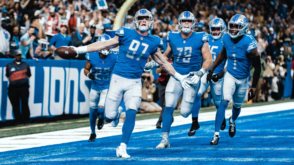 Detroit Lions celebrate road game victory in locker room