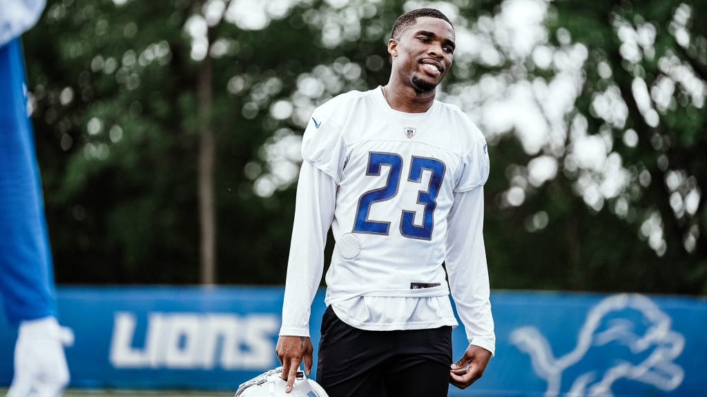 Detroit Lions observations: Tyrell Crosby, Jamie Collins among no-shows at  OTAs 