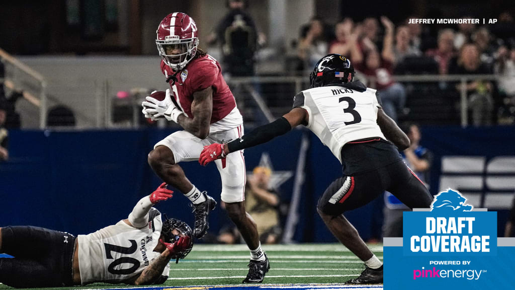 Lions trade up to select Alabama WR Jameson Williams at No. 12