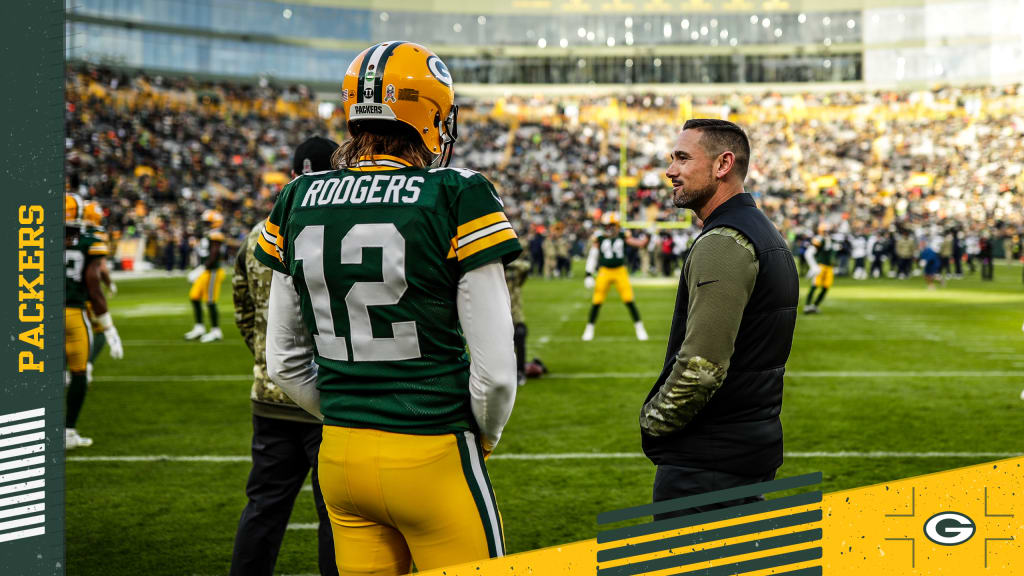 Packers' Rodgers doesn't practice because of toe issue - The San