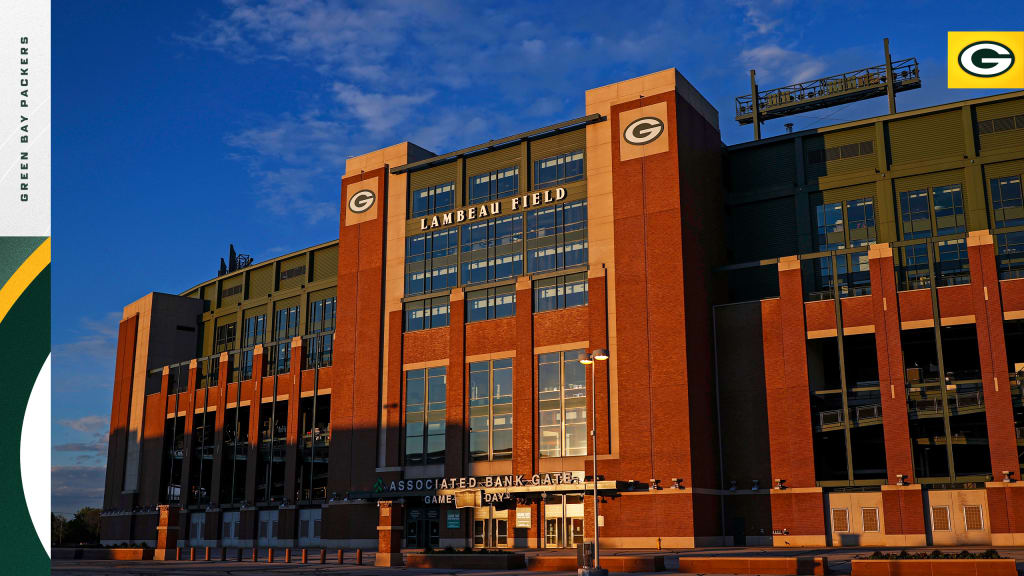 Lambeau hosts internship 'Draft Day'