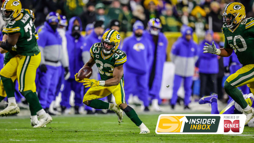 Green Bay, Wisconsin, USA. 2nd Oct, 2022. Green Bay Packers wide receiver  Christian Watson (9) warming up before the NFL football game between the  New England Patriots and the Green Bay Packers