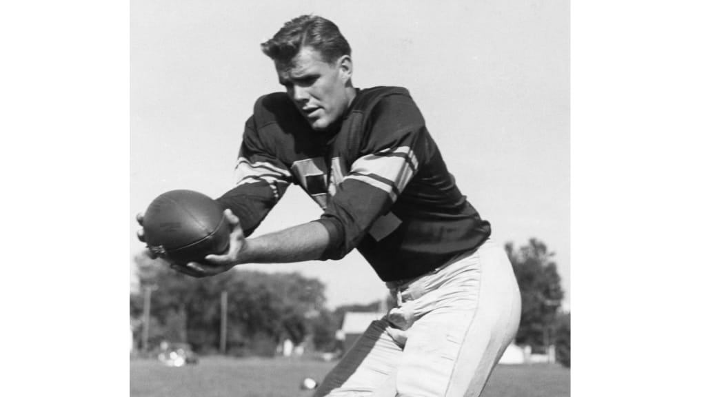 Former Packers star, long-time announcer Gary Knafelc dies at 90