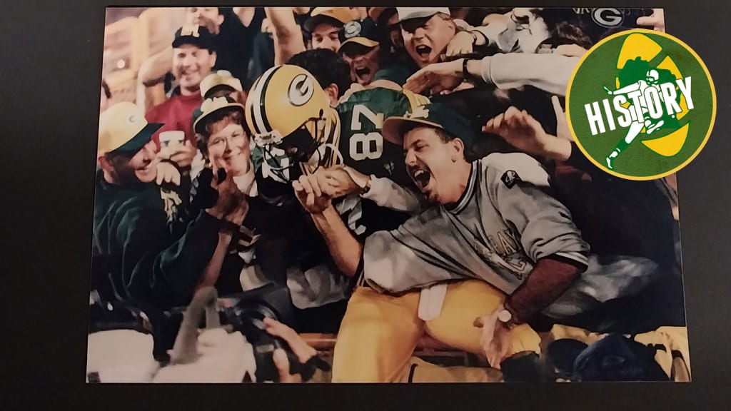 1994 Green Bay Packers Yearbook (Reggie White)