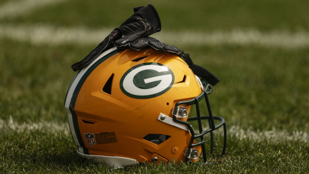 Packers Sign 10 Free Agents