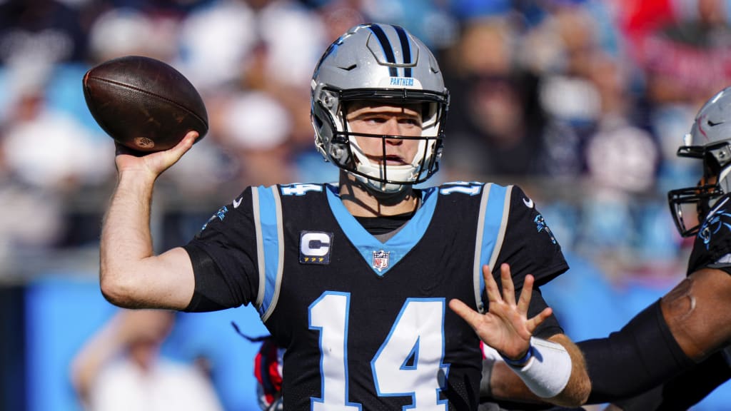 Sam Darnold: Carolina Panthers lose QB for several weeks due to injury and  sign Matt Barkley, NFL News