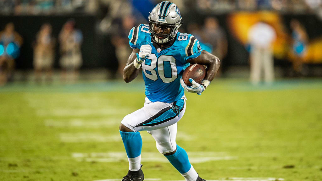 Carolina Panthers tight end Ian Thomas (80) on the field before